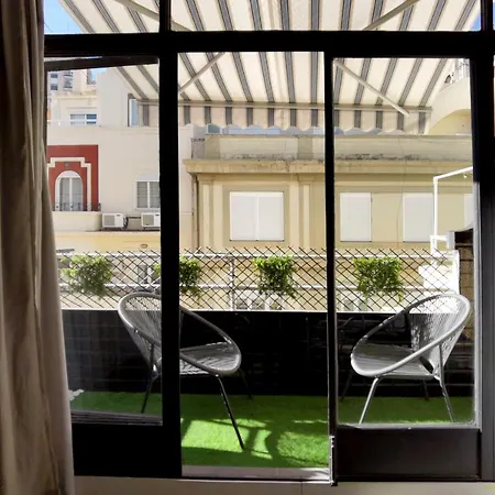 Апартаменты Hall Market