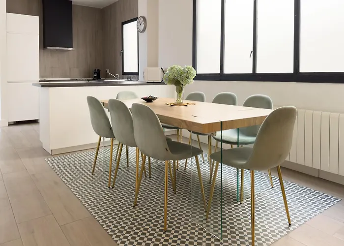 Hall Market Apartment